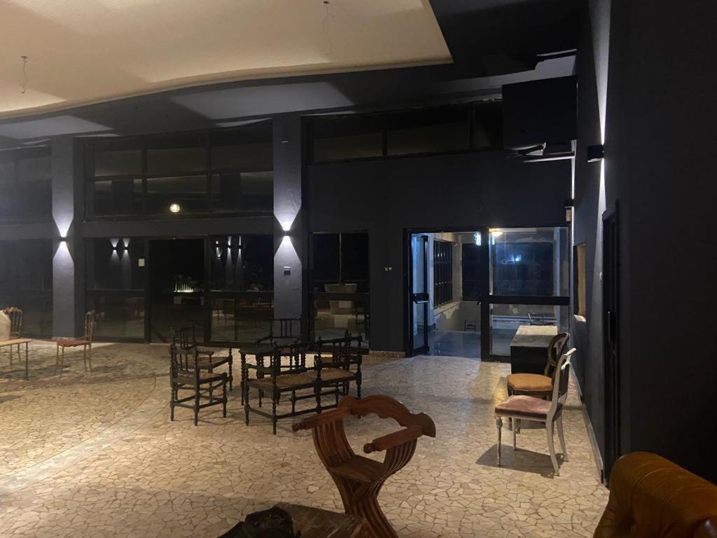 Sbarcatore Dei Turchi Hotel บรูโกลี ภายนอก รูปภาพ